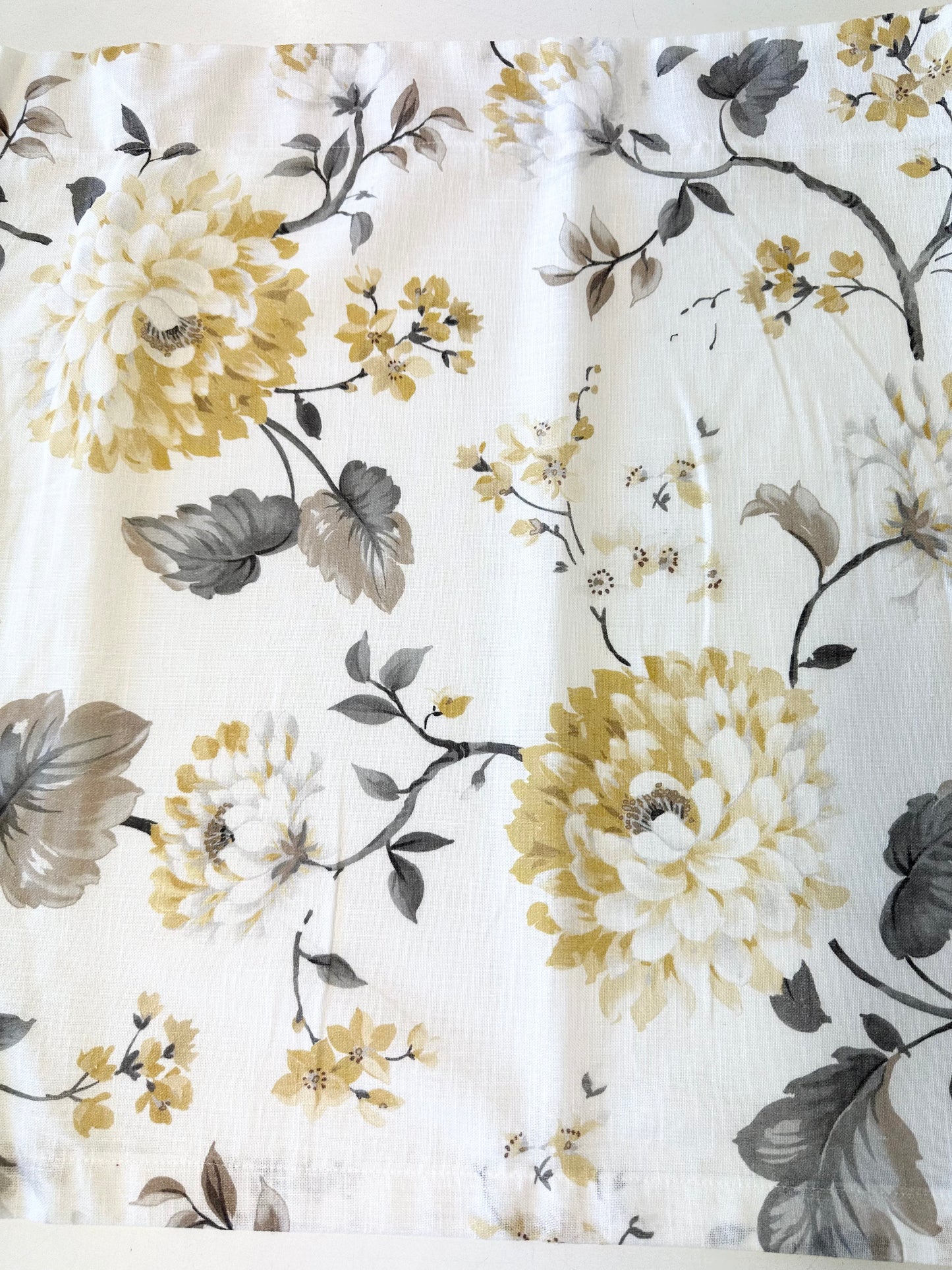 Kappakangas, keltaiset kukat